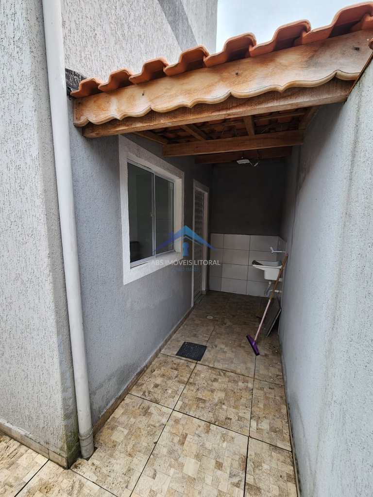 Casa em Praia Grande, no bairro Ribeirópolis