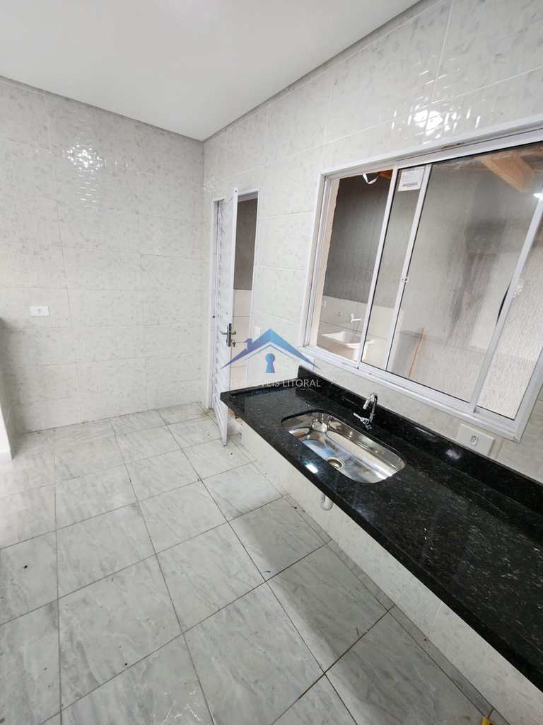 Casa em Praia Grande, no bairro Ribeirópolis