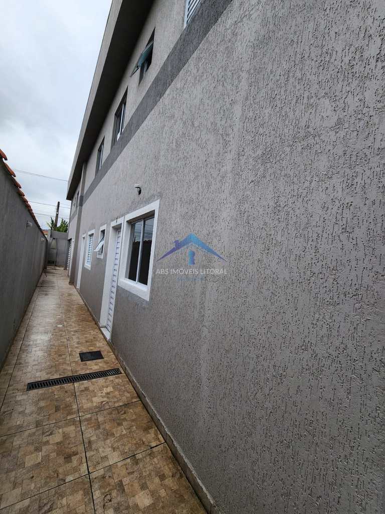 Casa em Praia Grande, no bairro Ribeirópolis