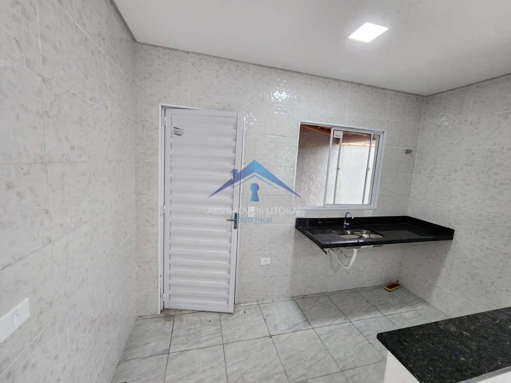Casa em Praia Grande, no bairro Ribeirópolis