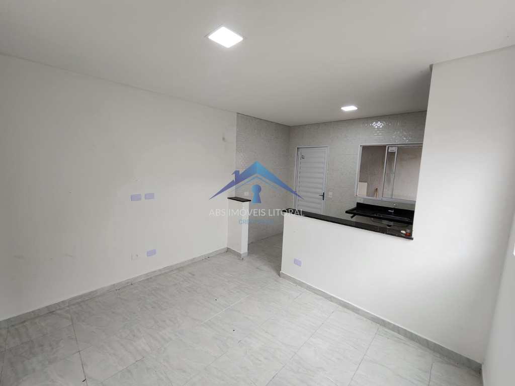 Casa em Praia Grande, no bairro Ribeirópolis