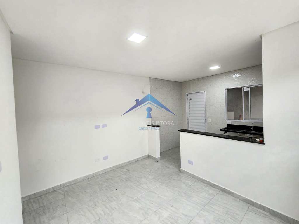 Casa em Praia Grande, no bairro Ribeirópolis