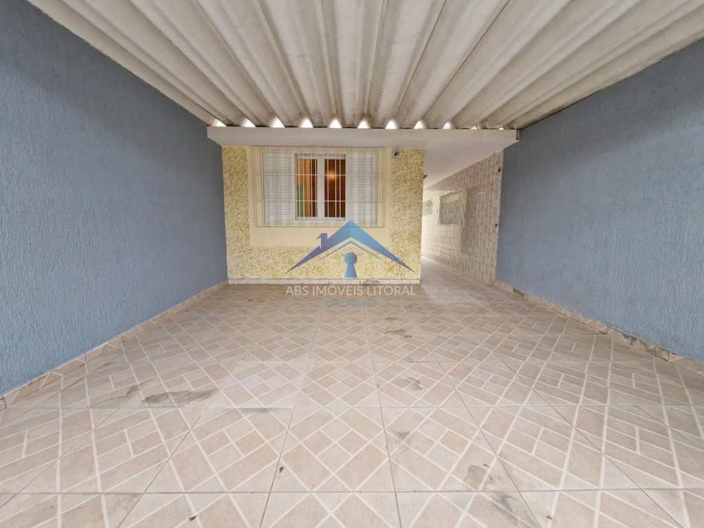 Casa em Praia Grande, no bairro Real