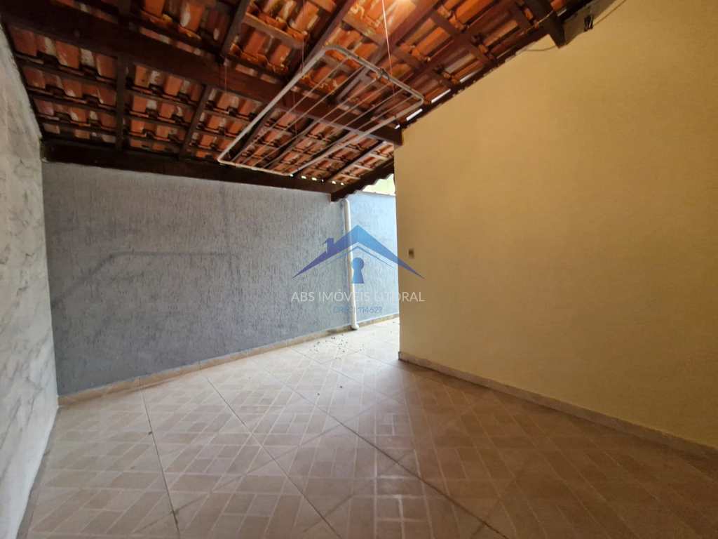 Casa em Praia Grande, no bairro Real