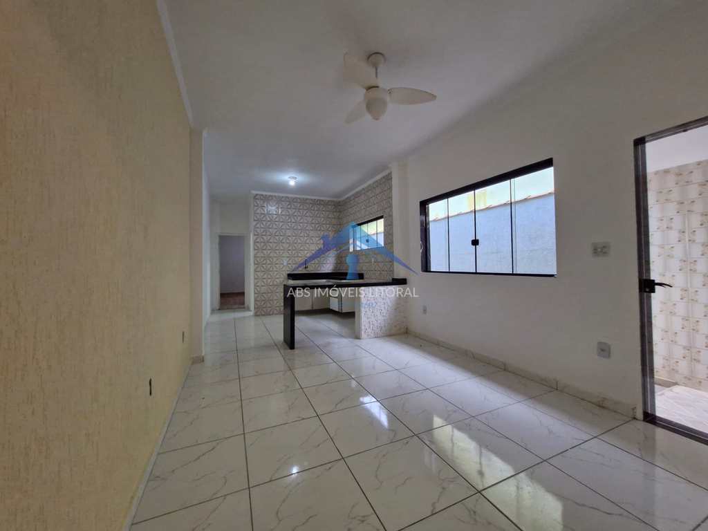 Casa em Praia Grande, no bairro Real