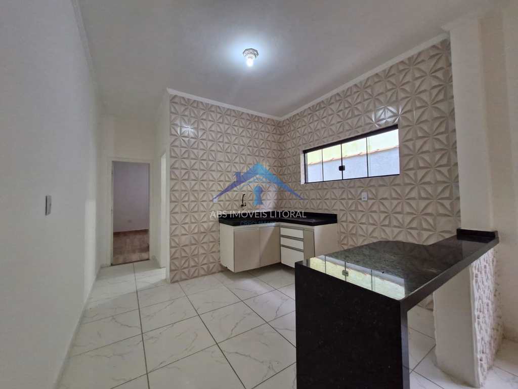Casa em Praia Grande, no bairro Real