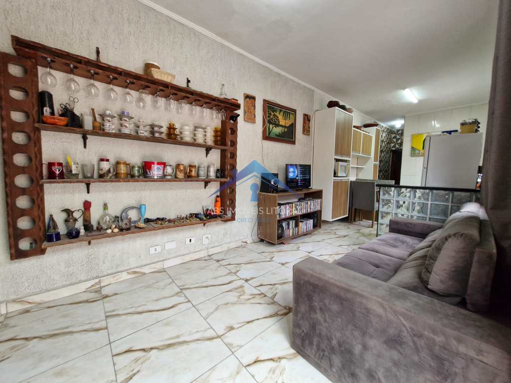 Casa em Praia Grande, no bairro Caiçara