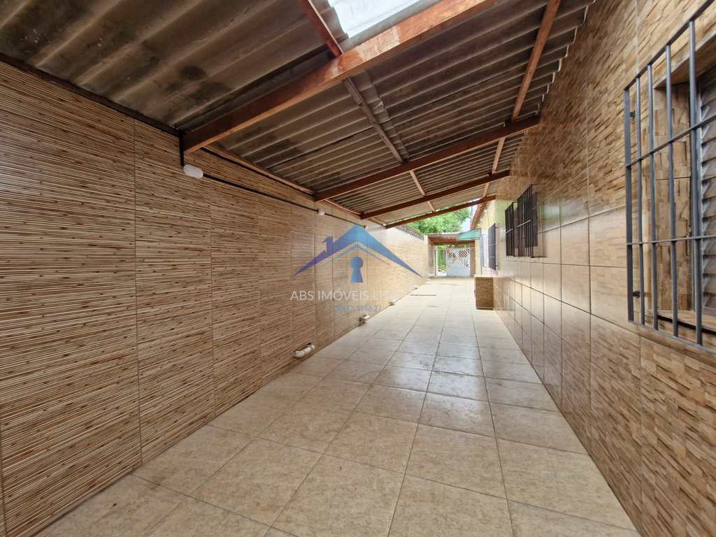 Casa em Praia Grande, no bairro Caiçara