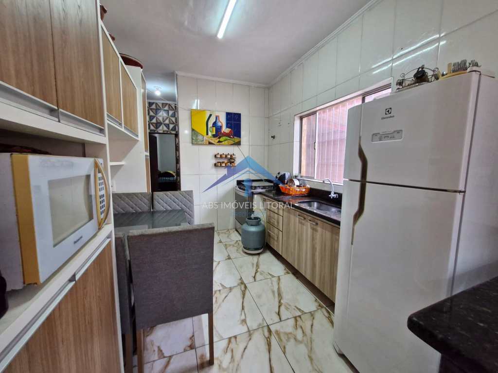 Casa em Praia Grande, no bairro Caiçara