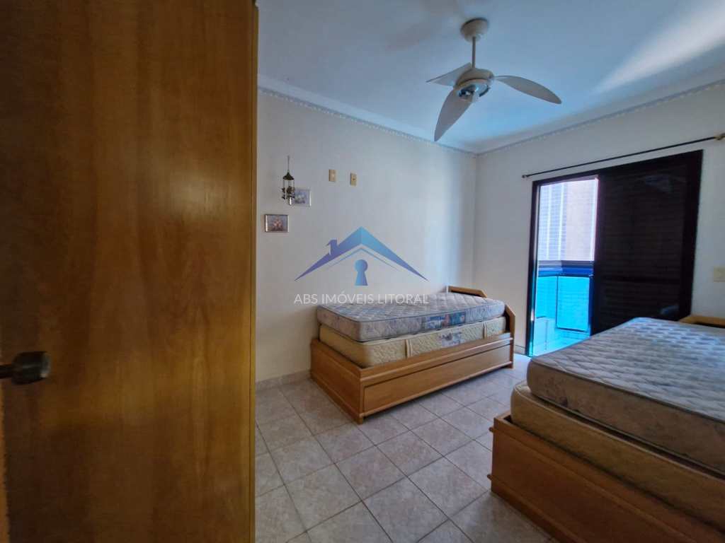 Apartamento em Praia Grande, no bairro Caiçara
