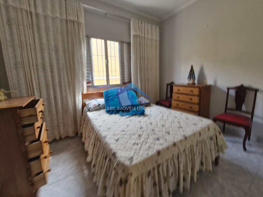 Casa em Praia Grande, no bairro Balneário Maracanã