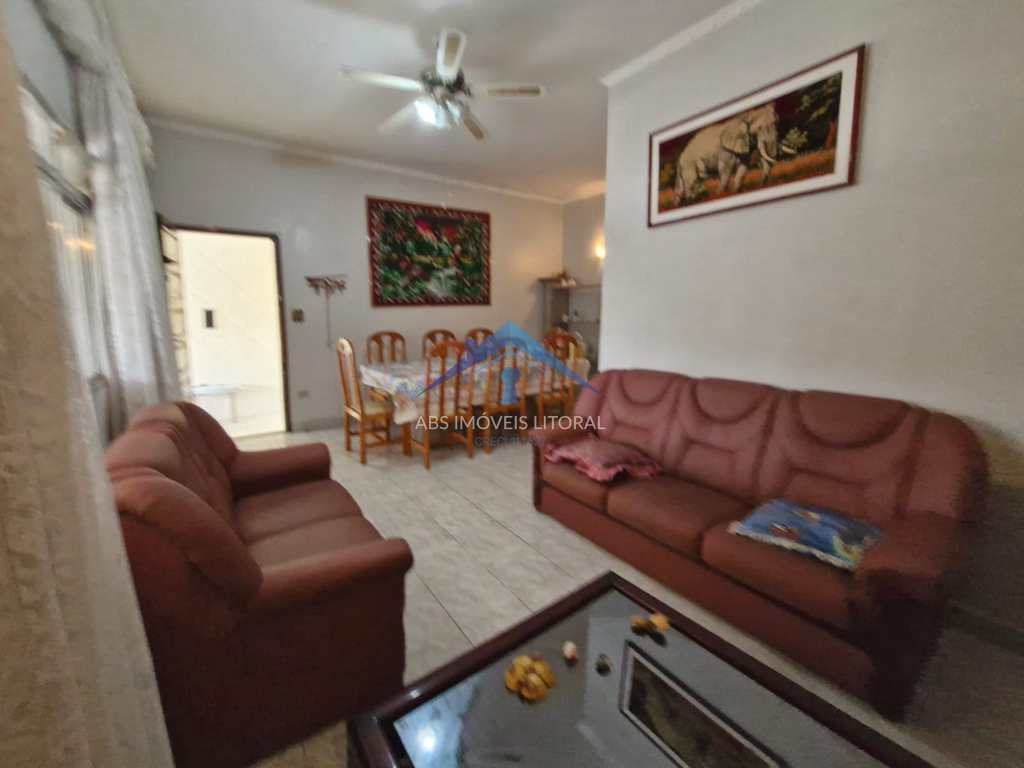 Casa em Praia Grande, no bairro Balneário Maracanã
