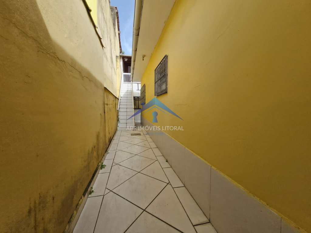 Casa em Praia Grande, no bairro Balneário Maracanã