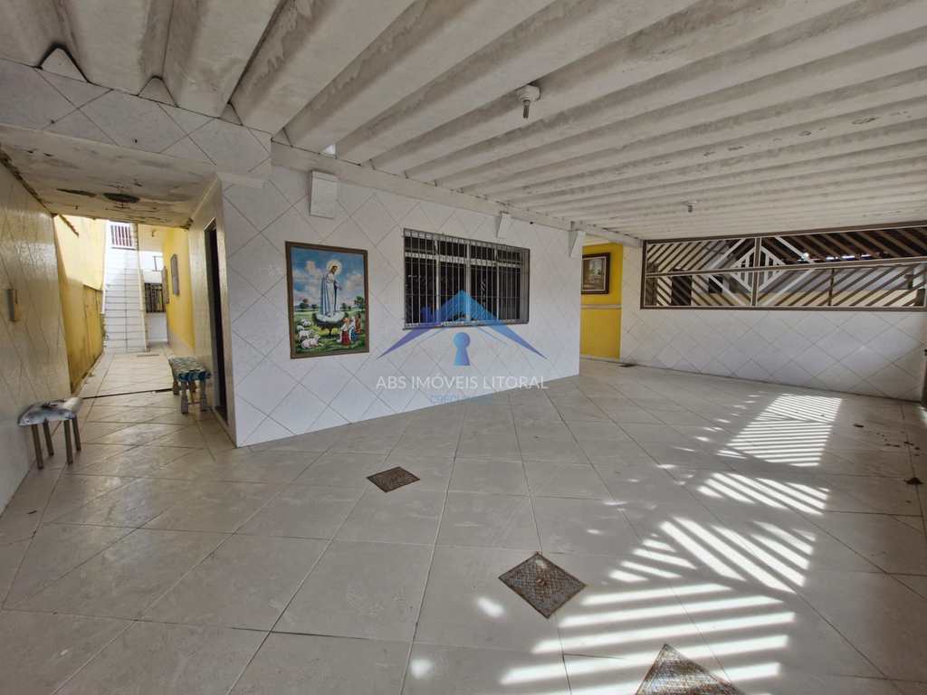 Casa em Praia Grande, no bairro Balneário Maracanã