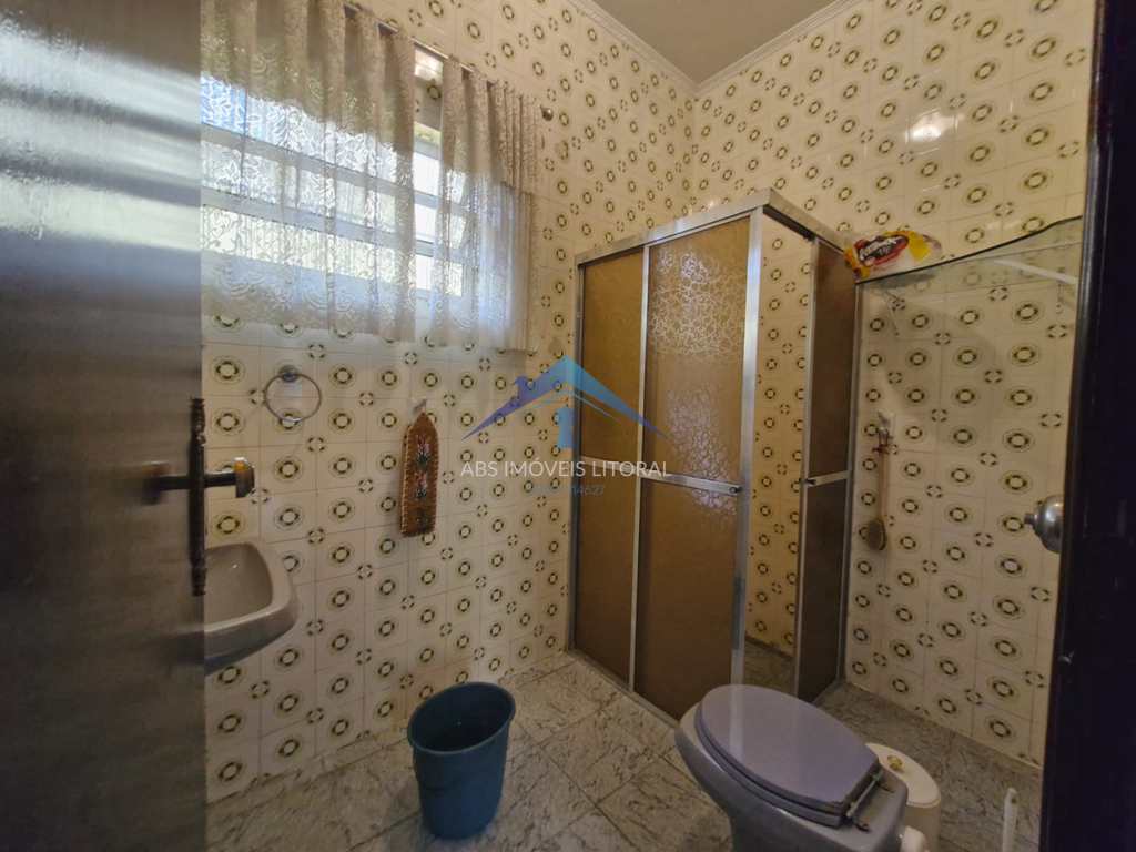 Casa em Praia Grande, no bairro Balneário Maracanã