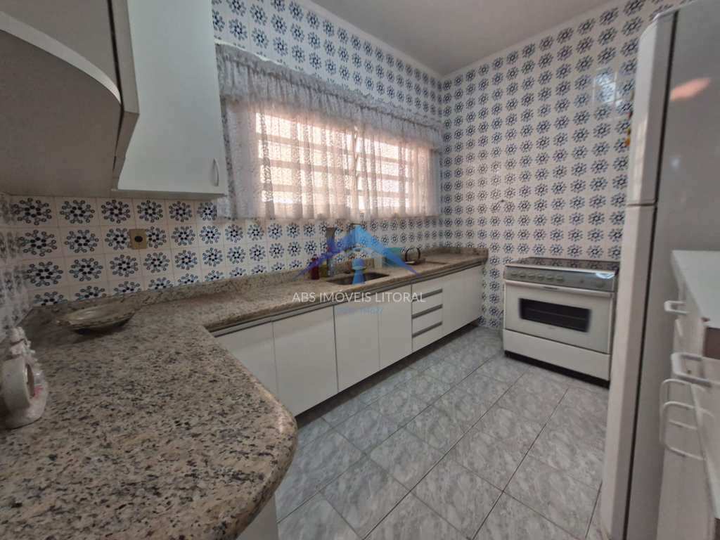 Casa em Praia Grande, no bairro Balneário Maracanã