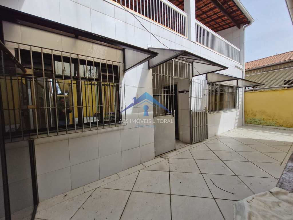 Casa em Praia Grande, no bairro Balneário Maracanã