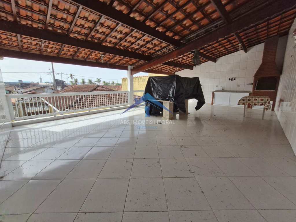 Casa em Praia Grande, no bairro Balneário Maracanã