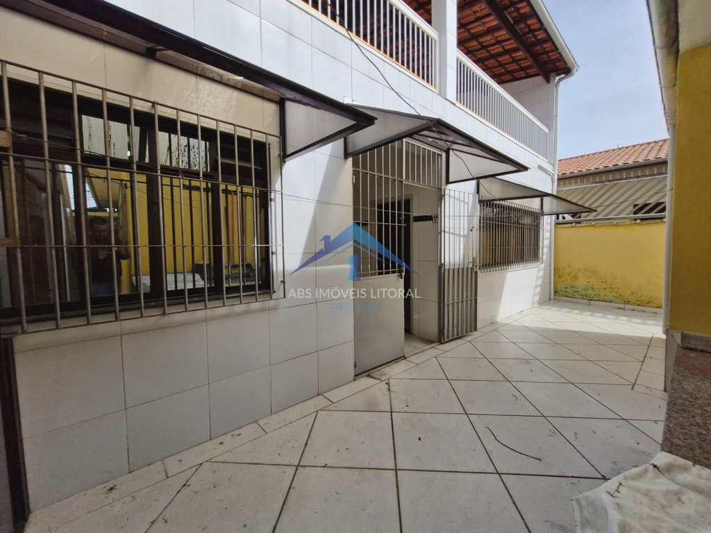 Casa em Praia Grande, no bairro Balneário Maracanã