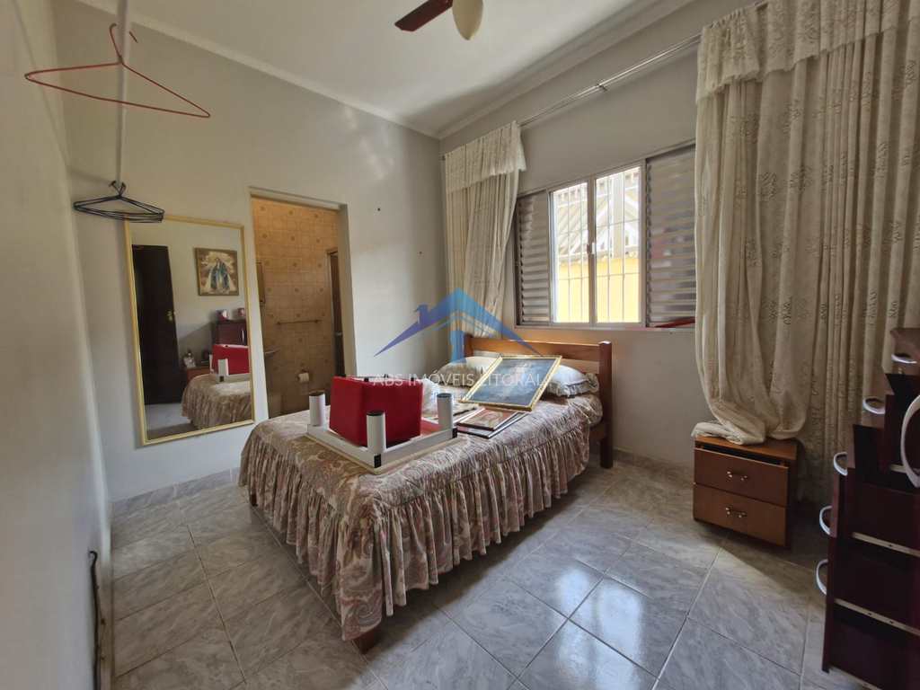 Casa em Praia Grande, no bairro Balneário Maracanã