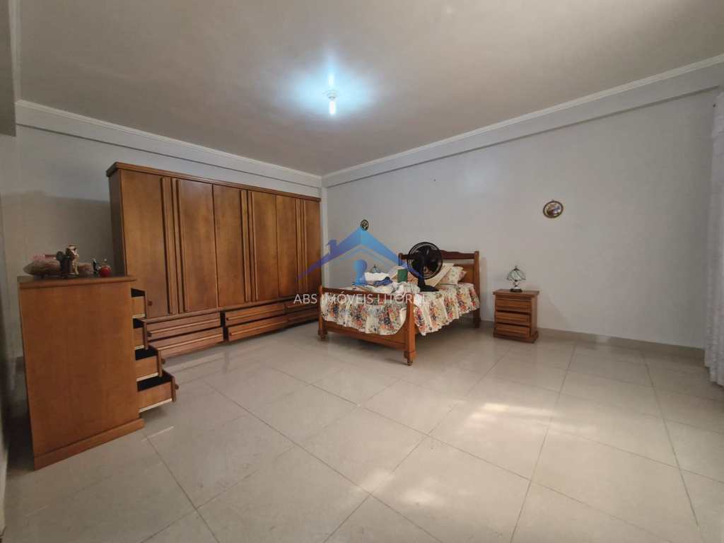 Casa em Praia Grande, no bairro Balneário Maracanã