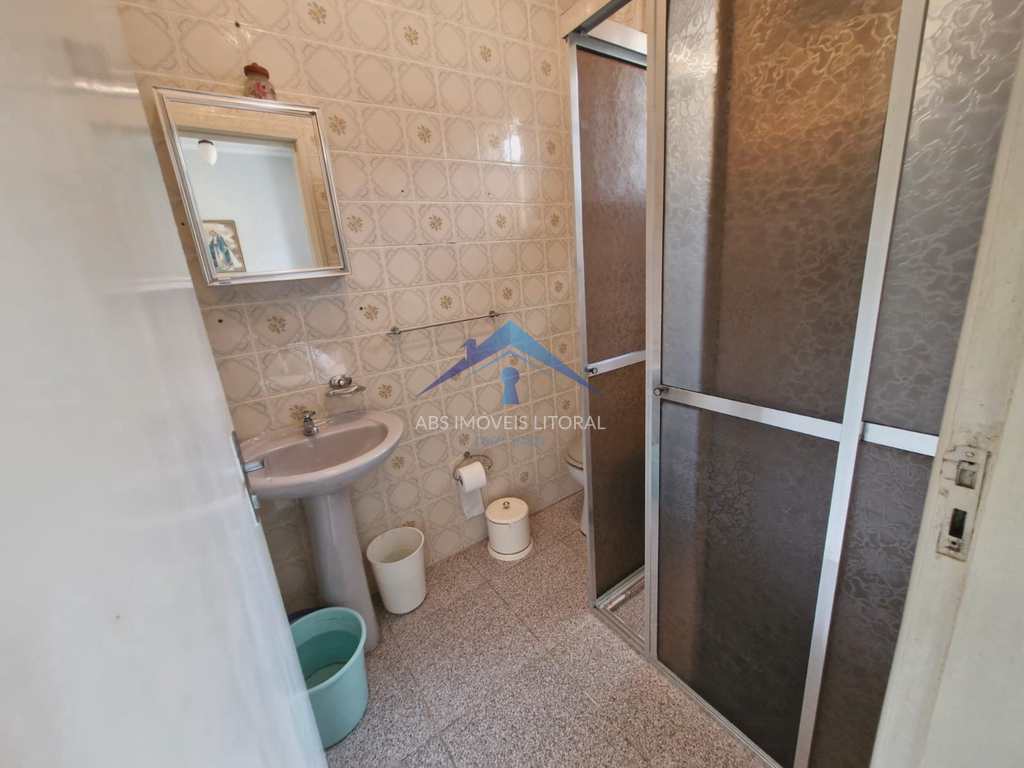 Casa em Praia Grande, no bairro Balneário Maracanã