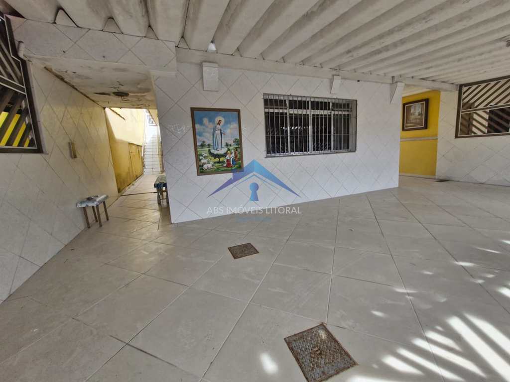 Casa em Praia Grande, no bairro Balneário Maracanã