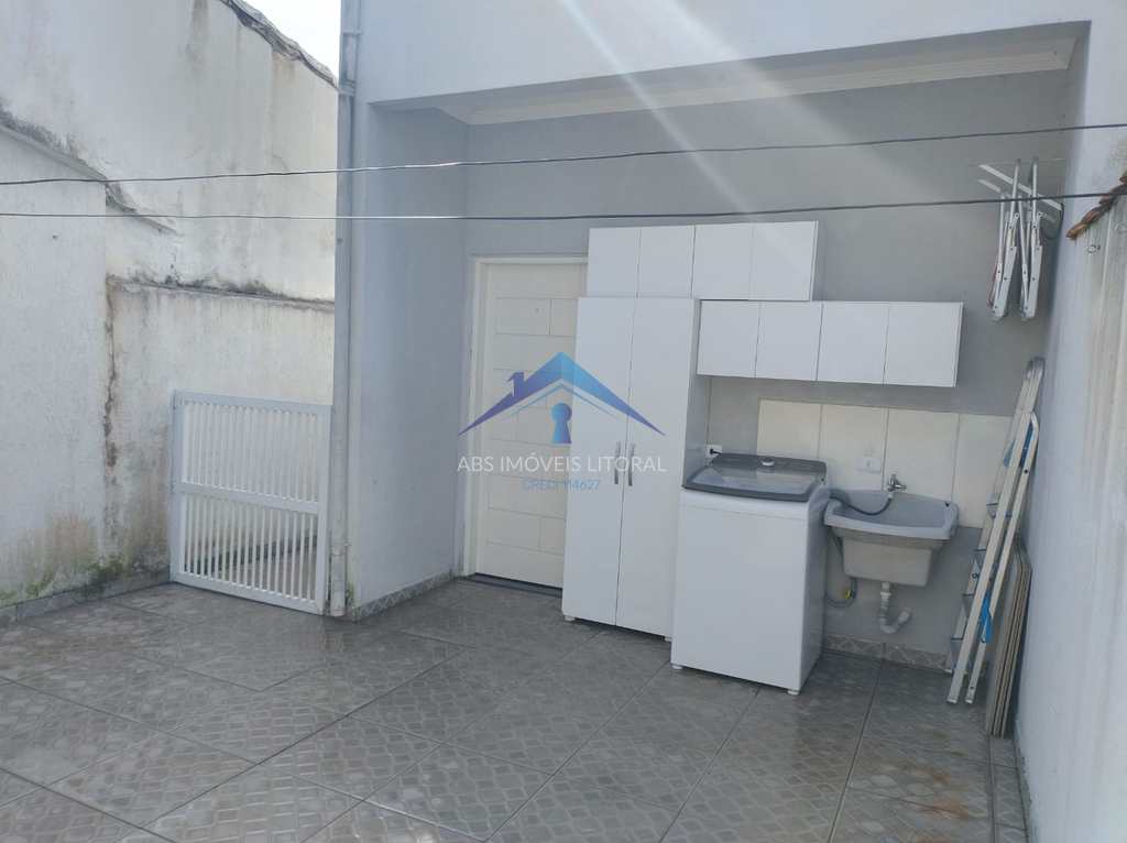 Casa em Praia Grande, no bairro Balneário Maracanã