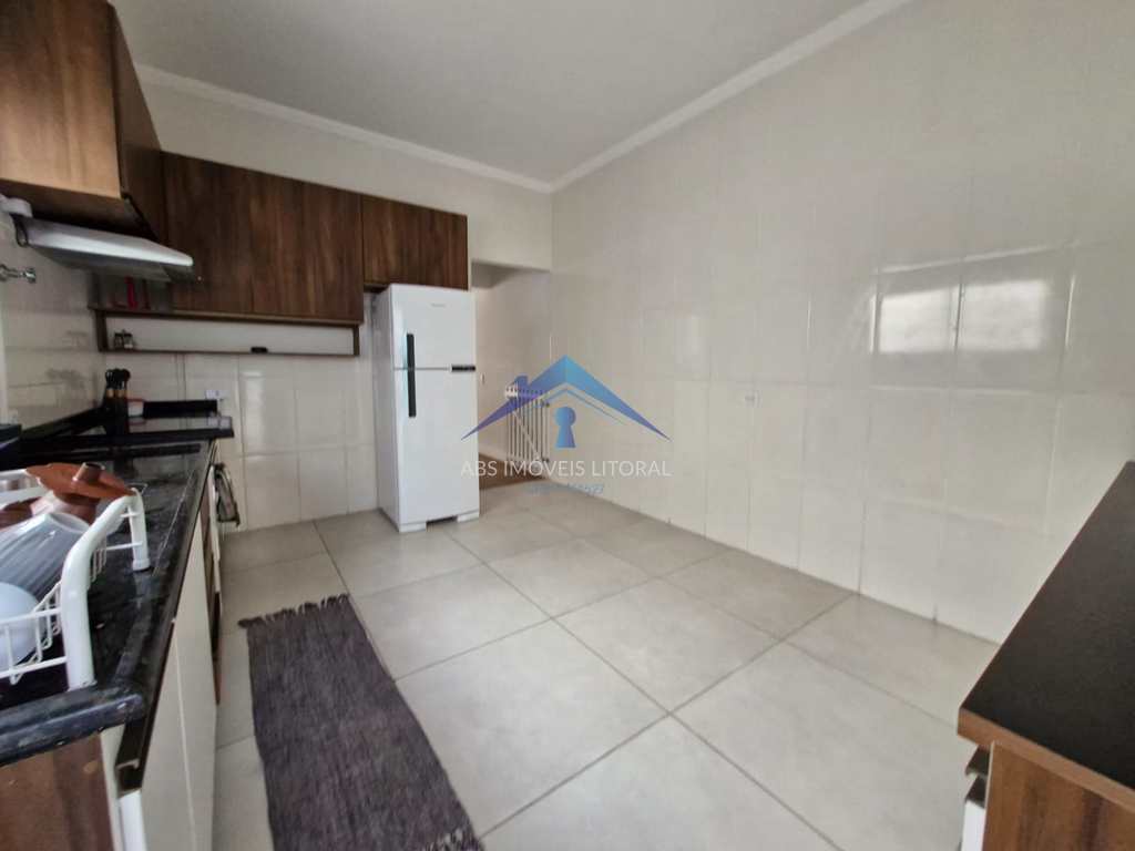 Casa em Praia Grande, no bairro Balneário Maracanã