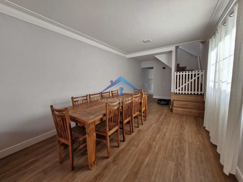 Casa em Praia Grande, no bairro Balneário Maracanã