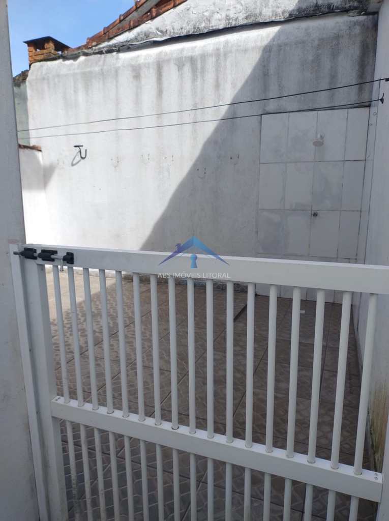 Casa em Praia Grande, no bairro Balneário Maracanã