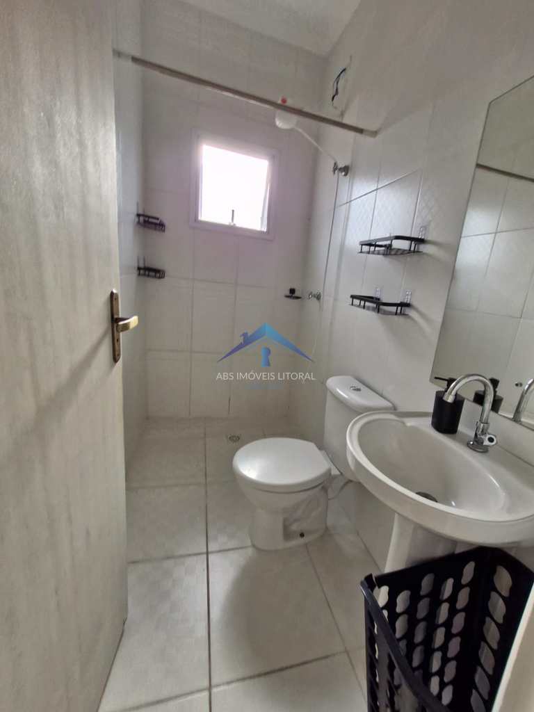 Casa em Praia Grande, no bairro Balneário Maracanã