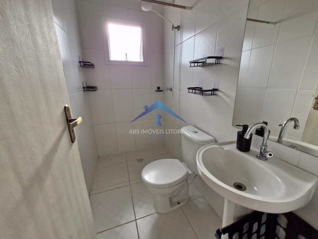 Casa em Praia Grande, no bairro Balneário Maracanã