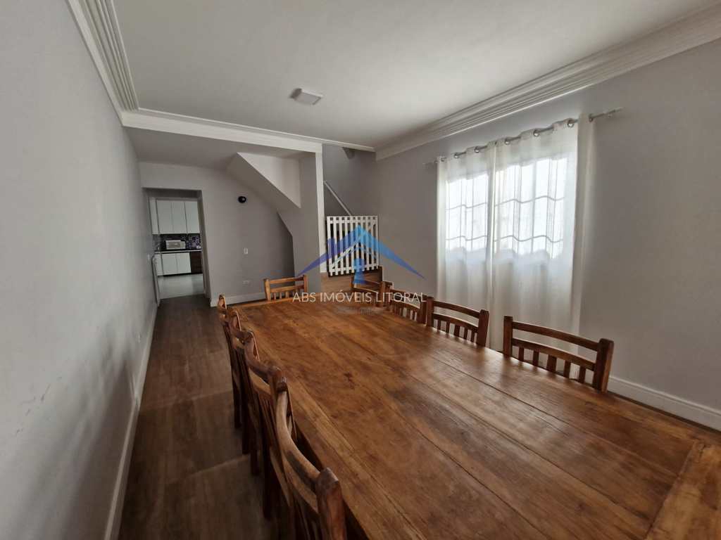 Casa em Praia Grande, no bairro Balneário Maracanã