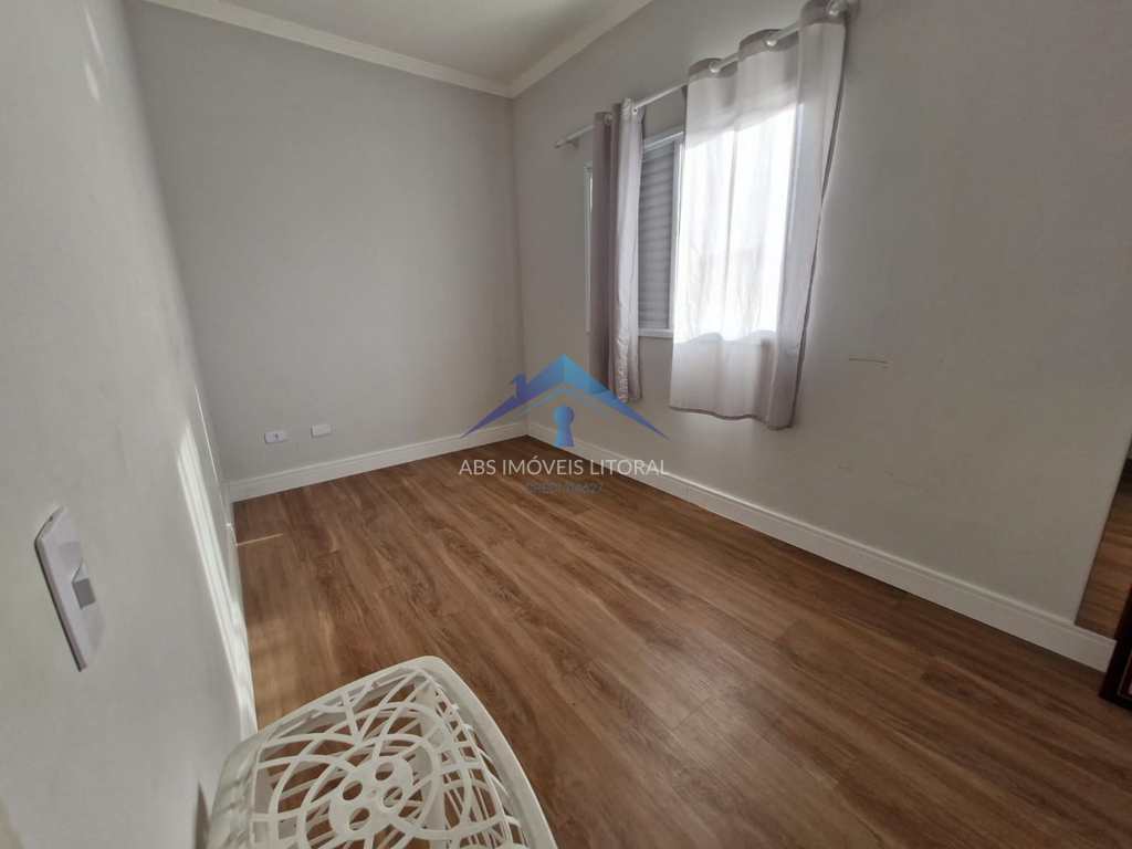 Casa em Praia Grande, no bairro Balneário Maracanã