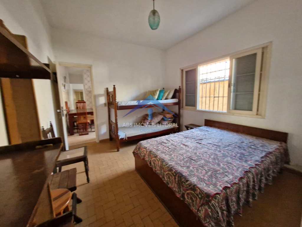 Casa em Praia Grande, no bairro Solemar
