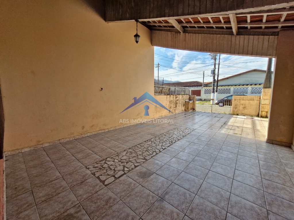 Casa em Praia Grande, no bairro Solemar