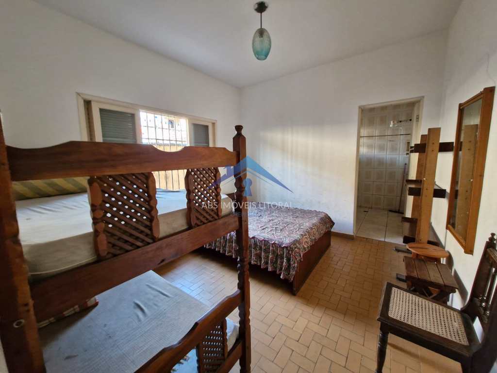 Casa em Praia Grande, no bairro Solemar