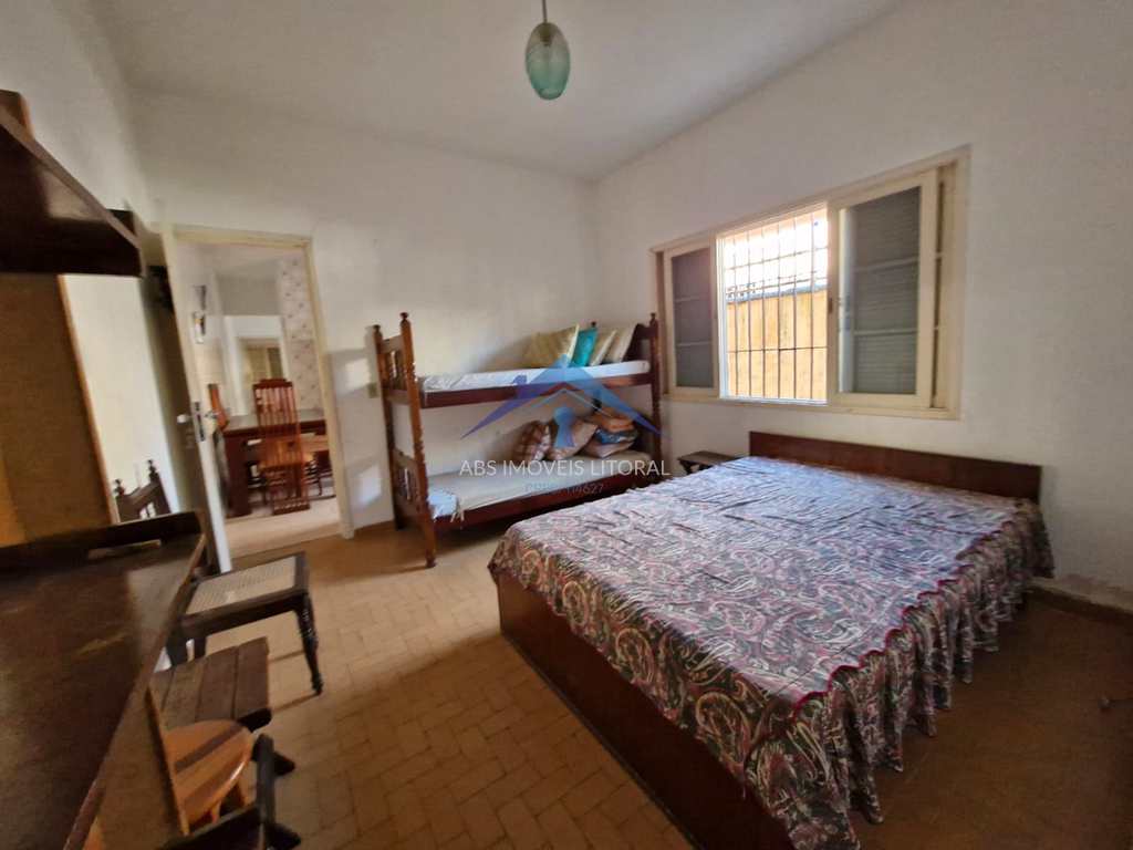 Casa em Praia Grande, no bairro Solemar