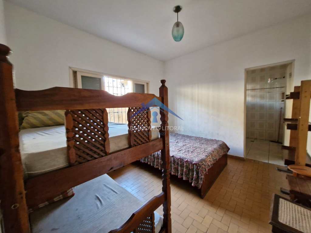 Casa em Praia Grande, no bairro Solemar