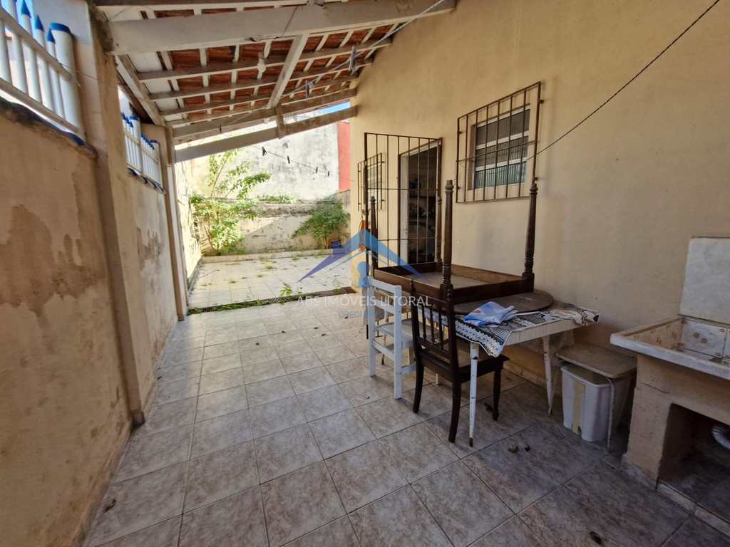 Casa em Praia Grande, no bairro Solemar