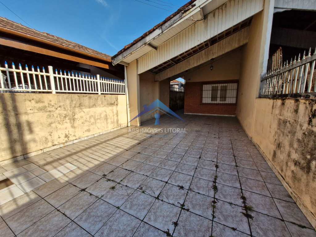 Casa em Praia Grande, no bairro Solemar