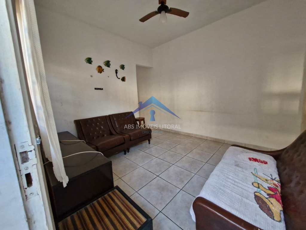 Casa em Praia Grande, no bairro Solemar