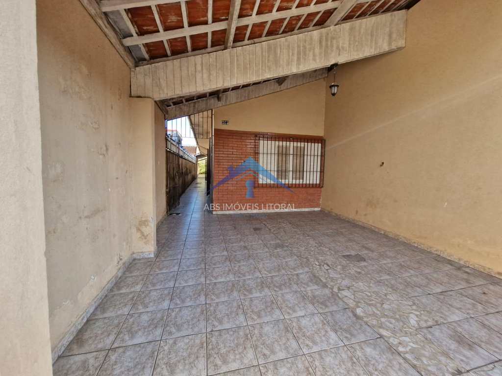 Casa em Praia Grande, no bairro Solemar