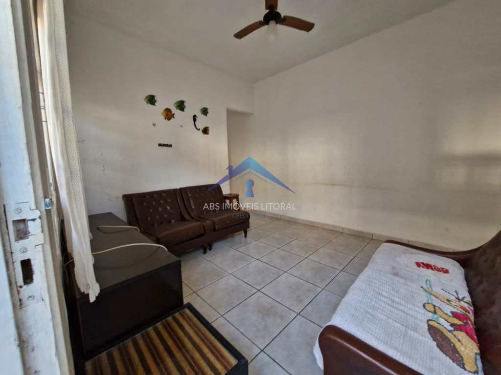 Casa em Praia Grande, no bairro Solemar
