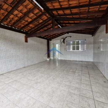 Casa em Praia Grande, bairro Mirim