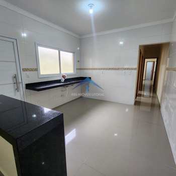 Casa em Praia Grande, bairro Balneário Maracanã