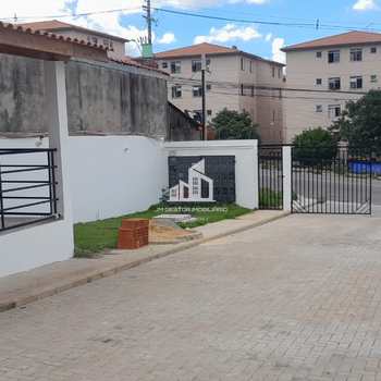 Casa de Condomínio em Votorantim, bairro Vila Garcia