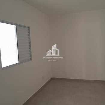 Casa de Condomínio em Votorantim, bairro Vila Garcia