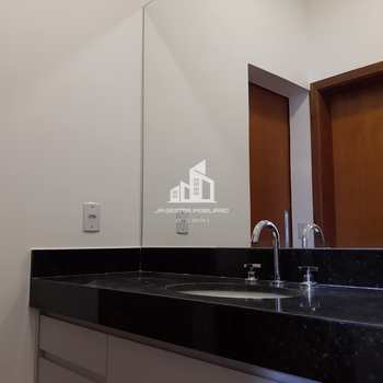 Casa de Condomínio em Sorocaba, bairro Wanel Ville